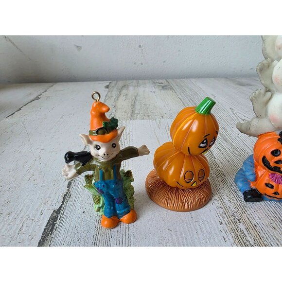 Vintage Halloween village ghost scarecrow tombstone pumpkin accessories set - Picture 3 of 5